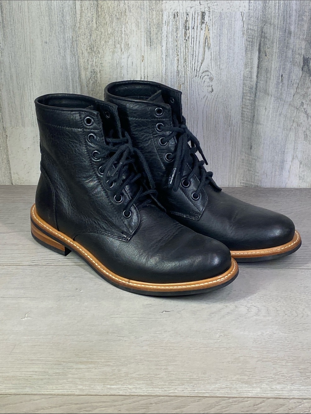 Nisolo Black Leather Lace-Up Ankle Boots with Brown Welt